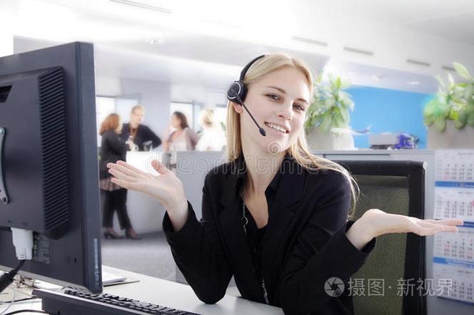 呼叫中心女探员